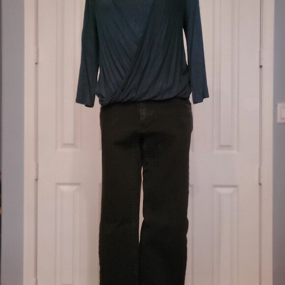 INC Bootleg Jeans Curvy Fit   Sz 0=Sz 4 - Picture 14 of 15